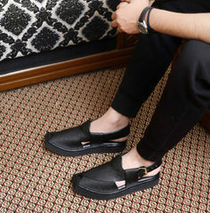 Kaptaan Chappals 3.0 – Jet Black