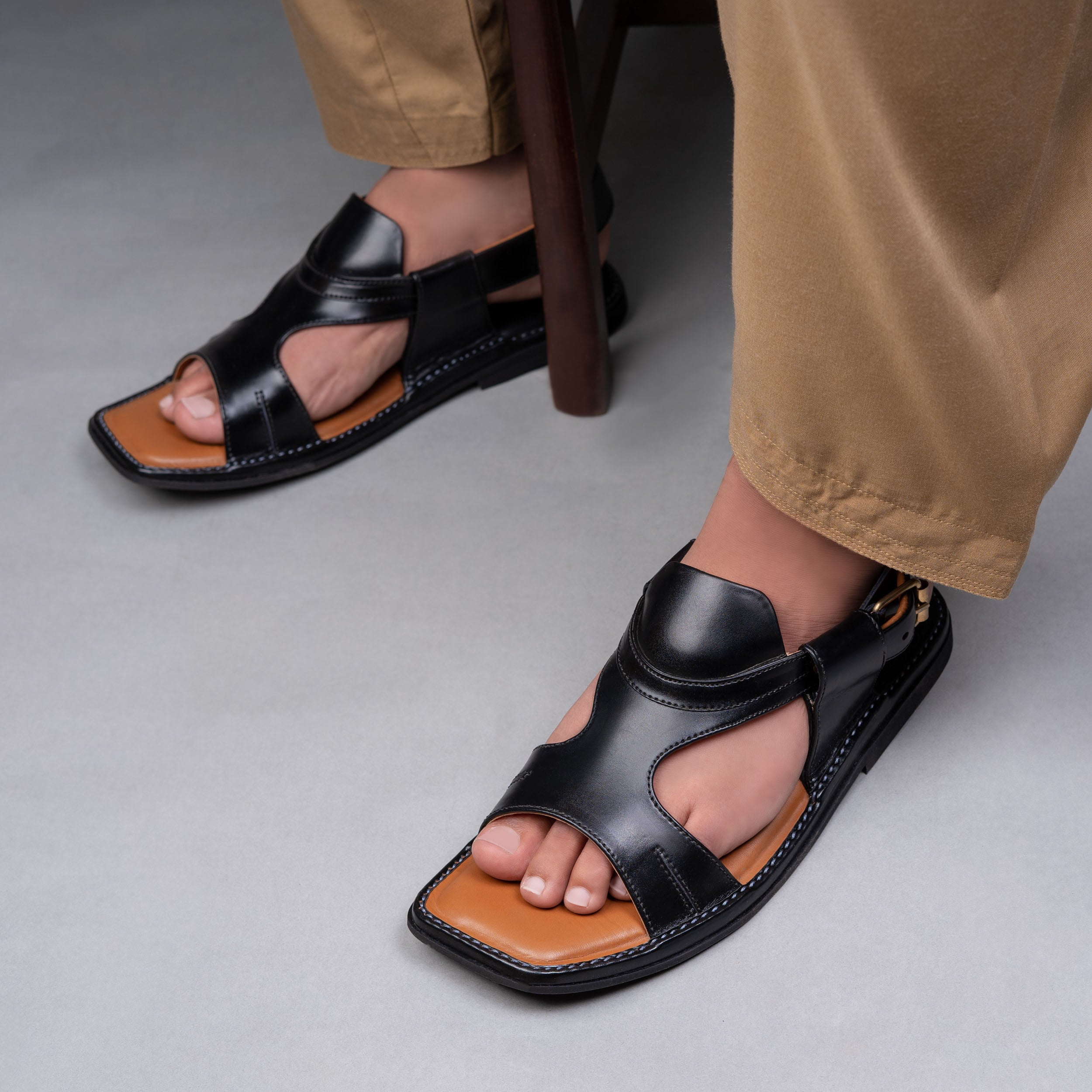 PW Premium Panjadaar Chappals 2.0 - Black